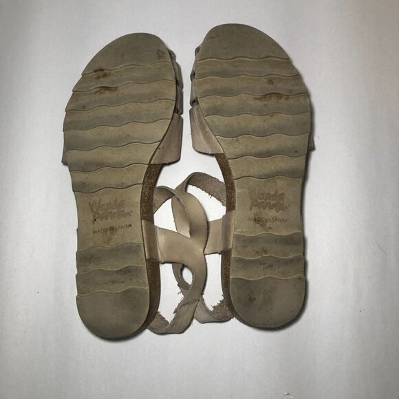 WANDA PANDA Sandal Women's Size US9 EU41 Neutral Closed Toe Perforated Design - Picture 6 of 13